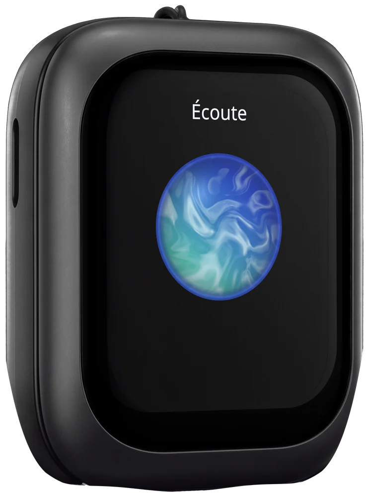 Boîtier ZNP 04 : l'assistant IA écoute la question