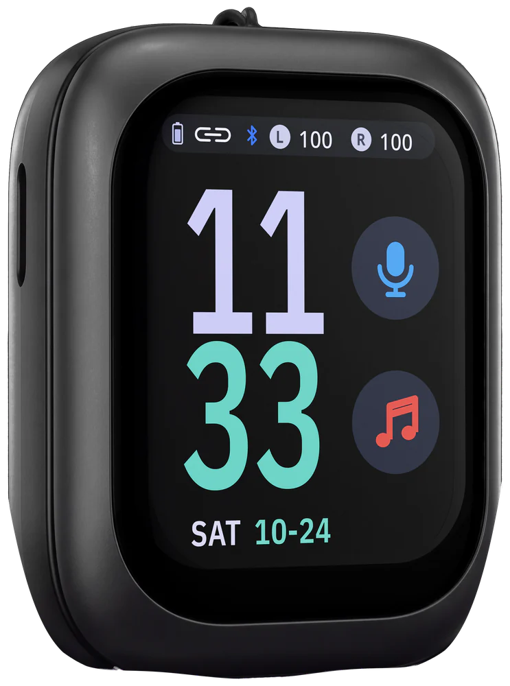 Boîtier ZNP 04 : l'écran de veille affiche l'heure, la date et, en haut, la batterie, l'appli et le Bluetooth connectés, la charge des écouteurs L et R